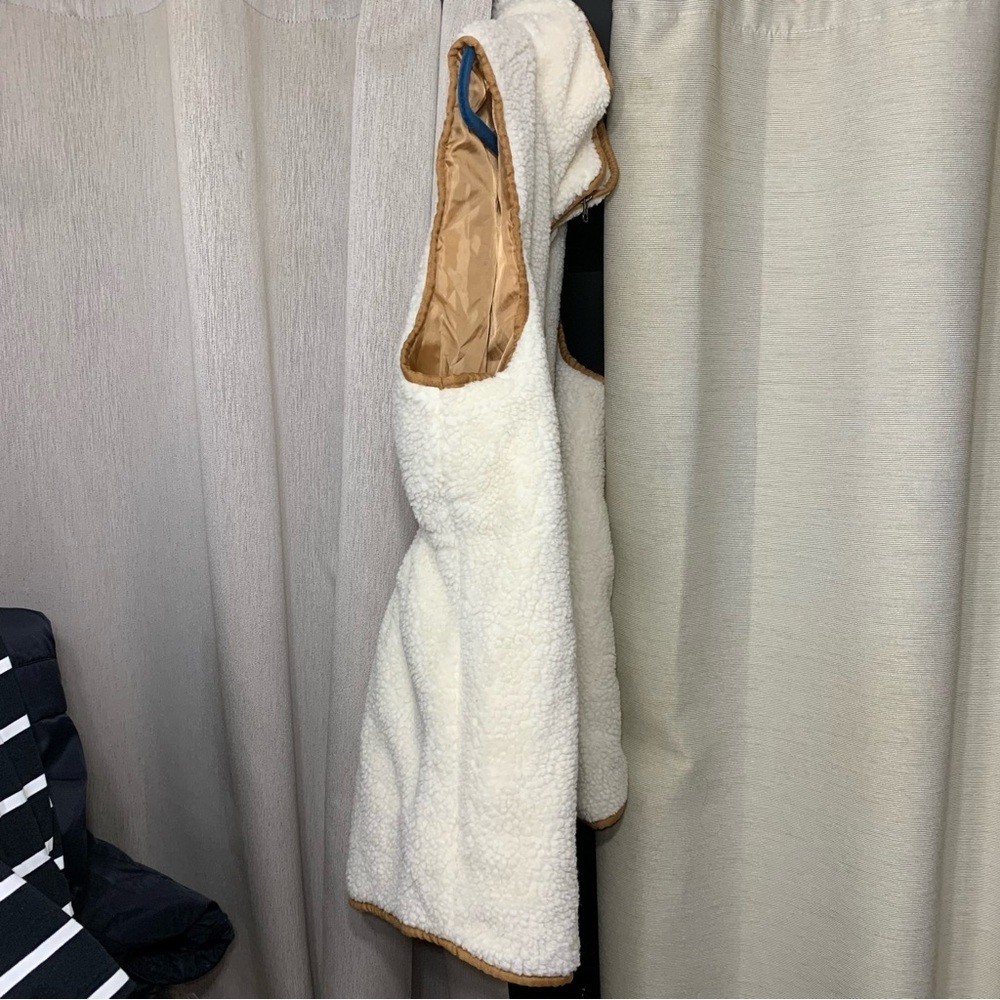 Fleece Vest Jacket Sz XL Full Zip Cream Sherpa Style Outdoor Layer Minimalist - Picture 4 of 11